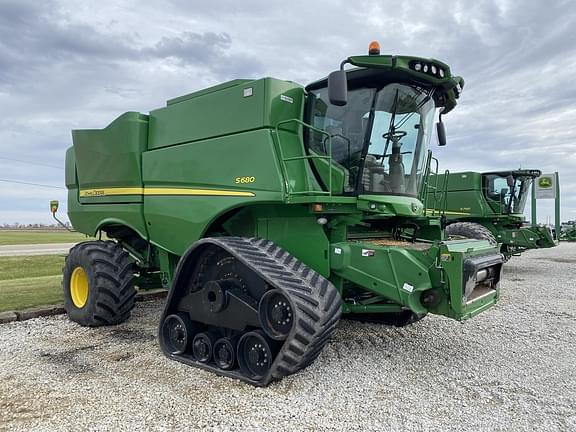 Image of John Deere S680 equipment image 3