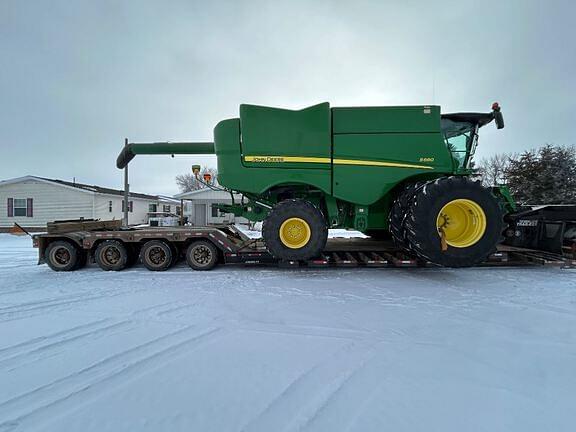 Image of John Deere S680 equipment image 4