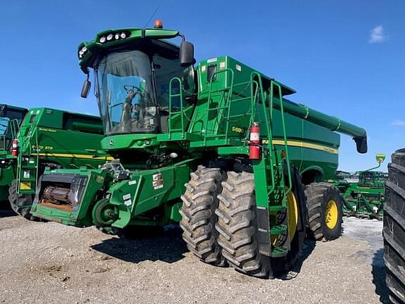 Image of John Deere S680 Primary image