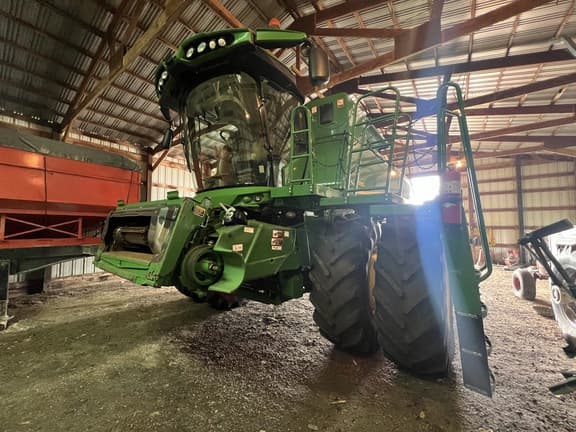 Image of John Deere S680 equipment image 4