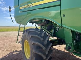 Main image John Deere S680 14