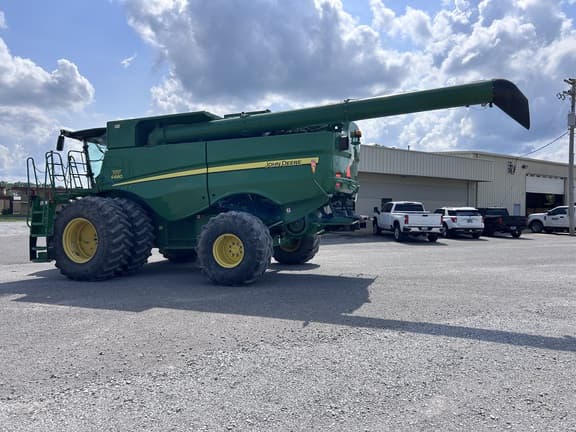 Image of John Deere S680 equipment image 2