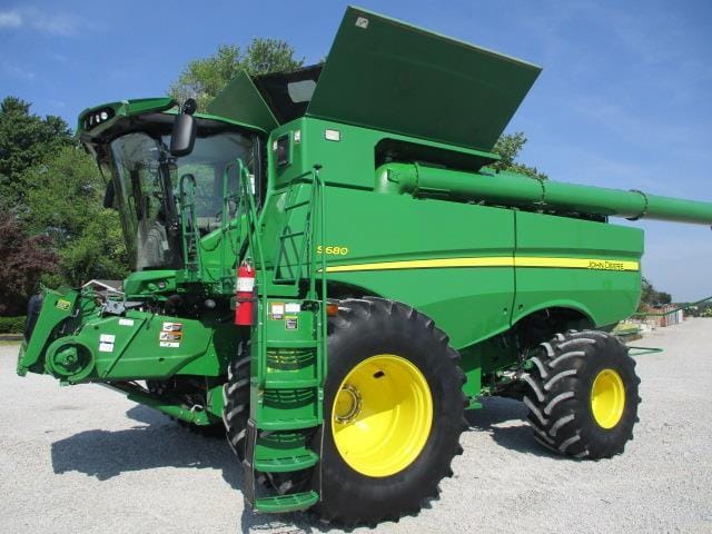 Main image John Deere S680