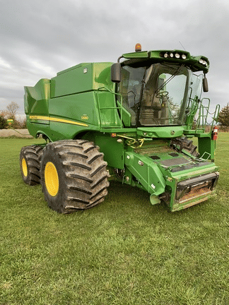 Main image John Deere S680