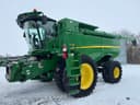 2015 John Deere S680 Image