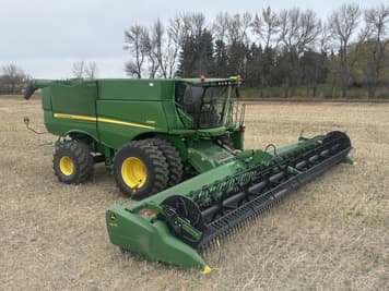 Main image John Deere S690