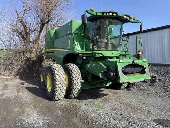 Image of John Deere S690 equipment image 4