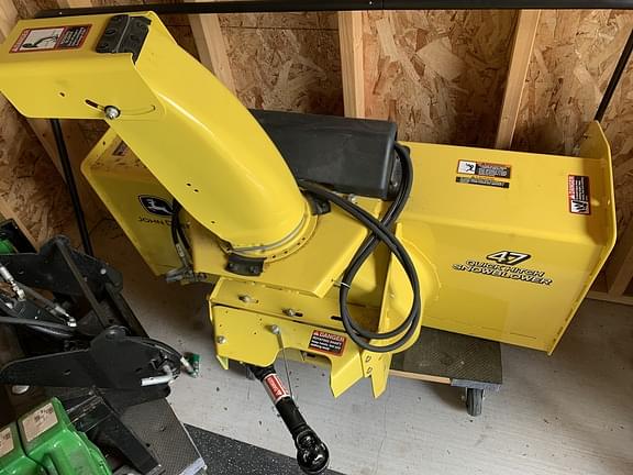 Image of John Deere 47" Snow Blower Primary Image