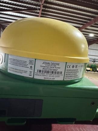 Image of John Deere StarFire 3000 Image 1