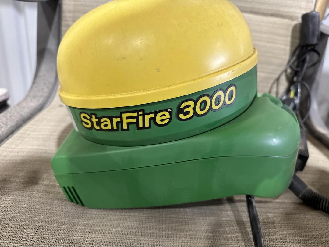 Image of John Deere StarFire 3000 Primary image