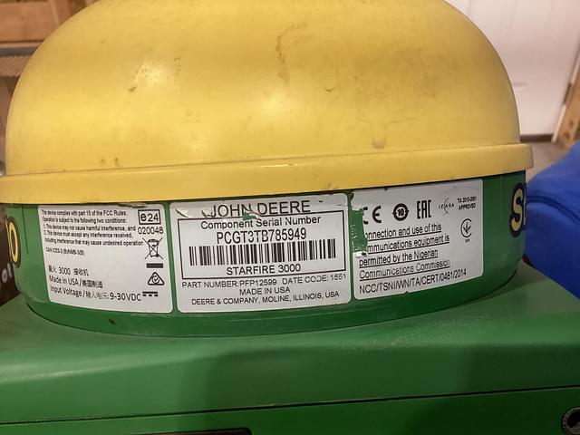 Image of John Deere StarFire 3000 equipment image 3