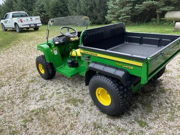 Image of John Deere Gator TS 4x2 equipment image 2