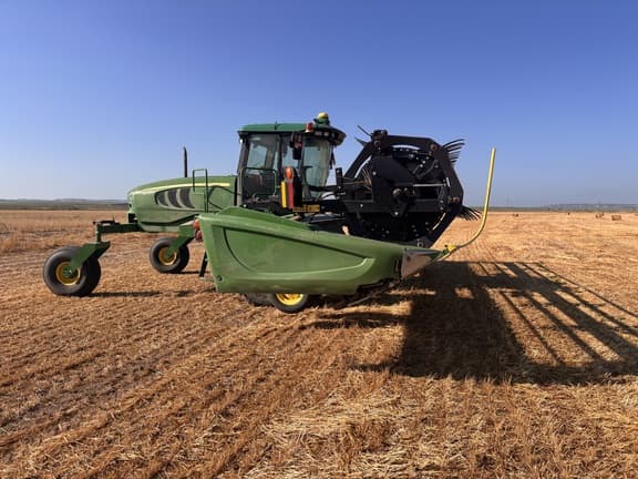 Image of John Deere W150 equipment image 2