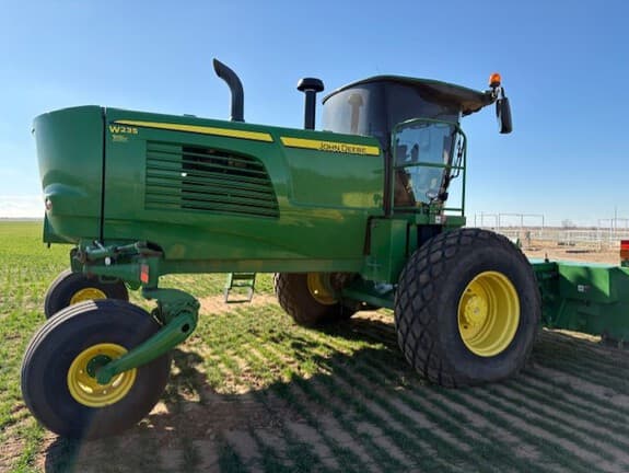 Image of John Deere W235 equipment image 3