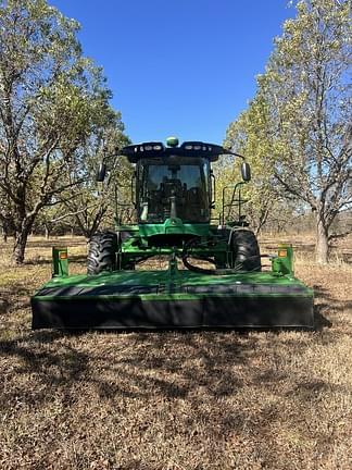 Image of John Deere W235 equipment image 3