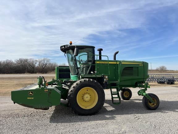 Image of John Deere W235 equipment image 1