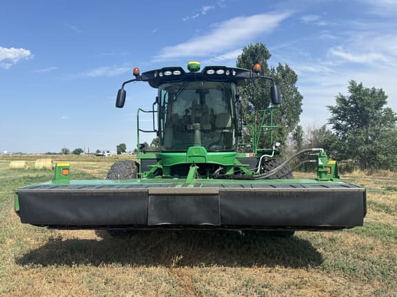 Image of John Deere W235 equipment image 1