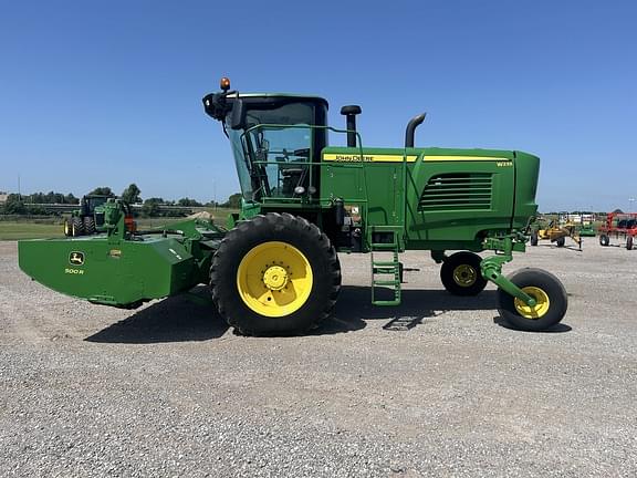 Image of John Deere W235 equipment image 2