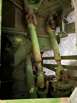 Image of John Deere W235 equipment image 4