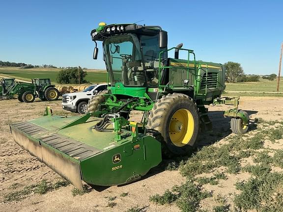 Image of John Deere W235 equipment image 1