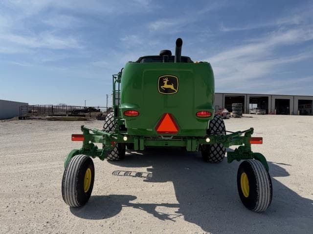 Image of John Deere W235R equipment image 3