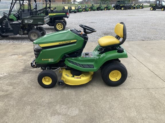 Image of John Deere X300 equipment image 3