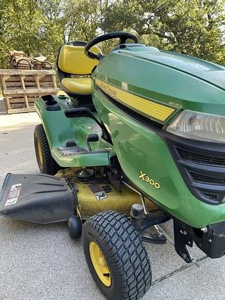 Image of John Deere X300 equipment image 1