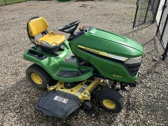 Image of John Deere X300 Primary image
