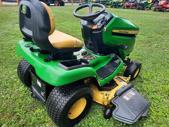 Image of John Deere X300 equipment image 3