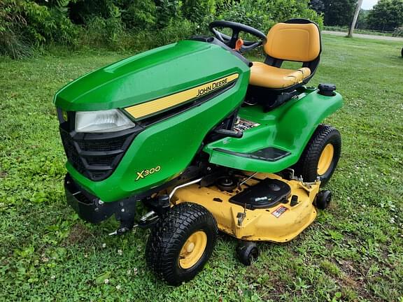 Image of John Deere X300 equipment image 2