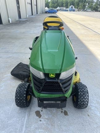 2015 John Deere X300 Equipment Image0