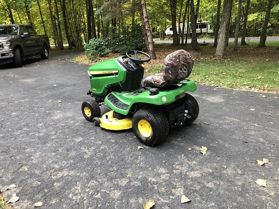 Image of John Deere X300 equipment image 2