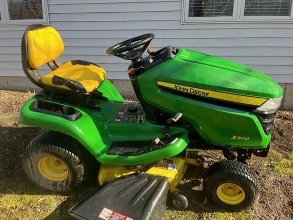 Main image John Deere X300