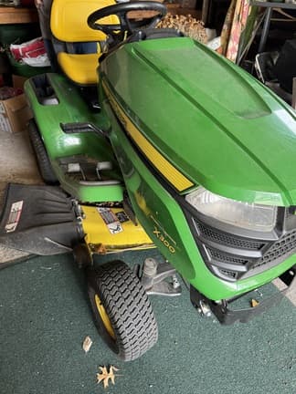 Image of John Deere X300 equipment image 2