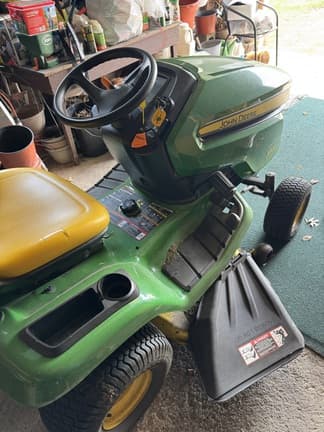 Image of John Deere X300 equipment image 1