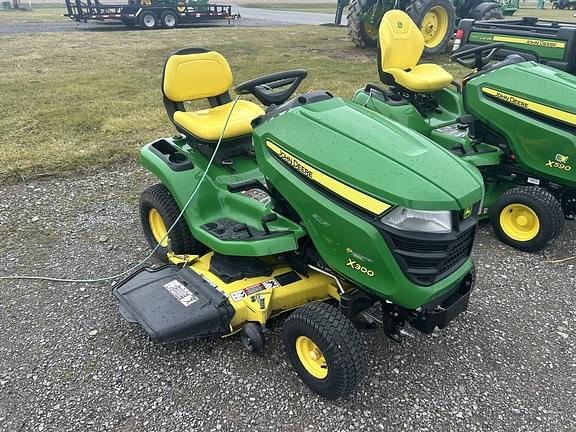 Image of John Deere X300 equipment image 1