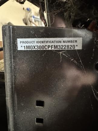 Image of John Deere X300 equipment image 4