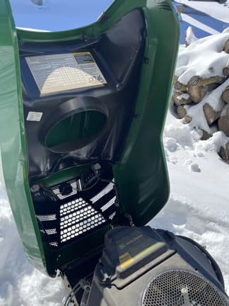 Image of John Deere X300 equipment image 1