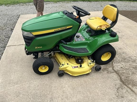 Image of John Deere X300 Primary image