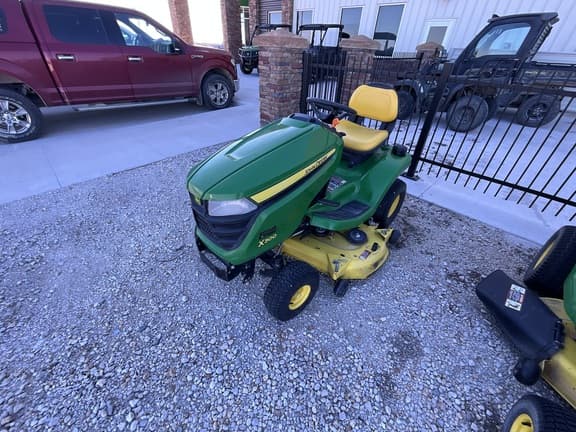 Image of John Deere X300 equipment image 1