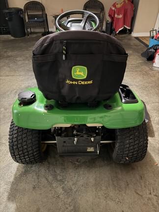 Image of John Deere X304 equipment image 3