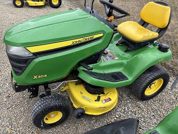 Image of John Deere X304 Primary image