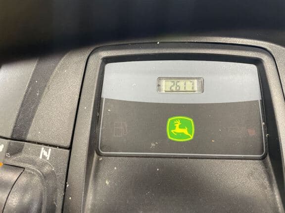 Image of John Deere X304 equipment image 3