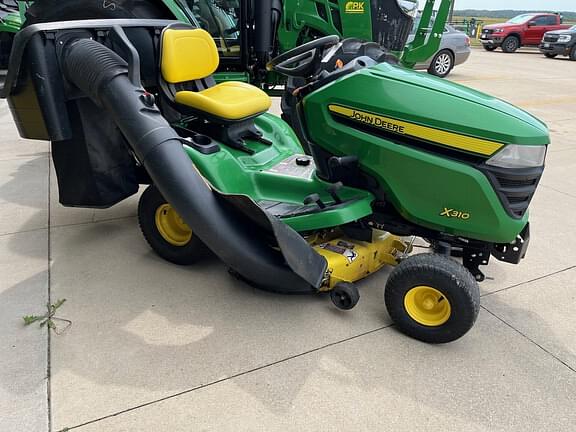 Image of John Deere X310 equipment image 1