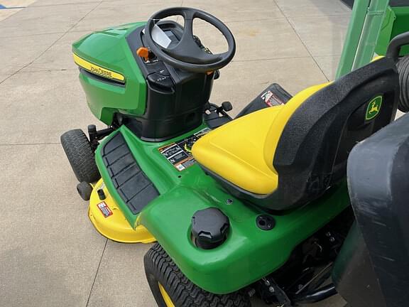 Image of John Deere X310 equipment image 3