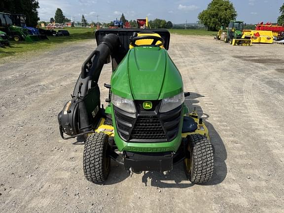 Image of John Deere X320 equipment image 1