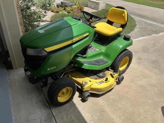 Image of John Deere X320 Primary image