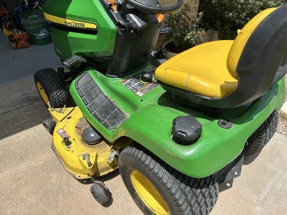 Image of John Deere X320 equipment image 1