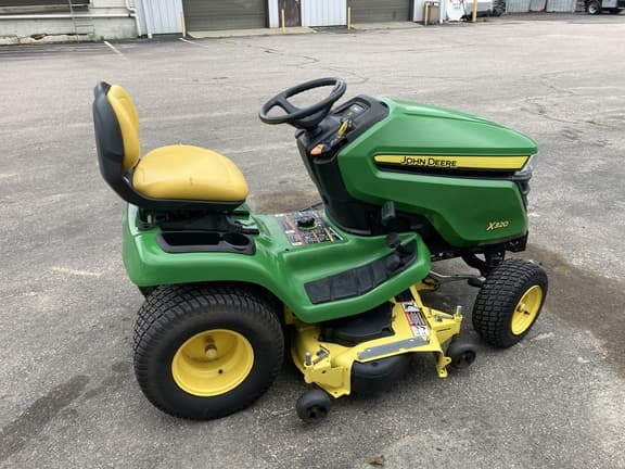 Image of John Deere X320 equipment image 3