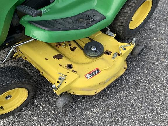 Image of John Deere X320 equipment image 4